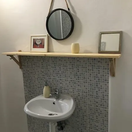 V žltom Dome Quarto em Acomodações Particulares Banská Štiavnica