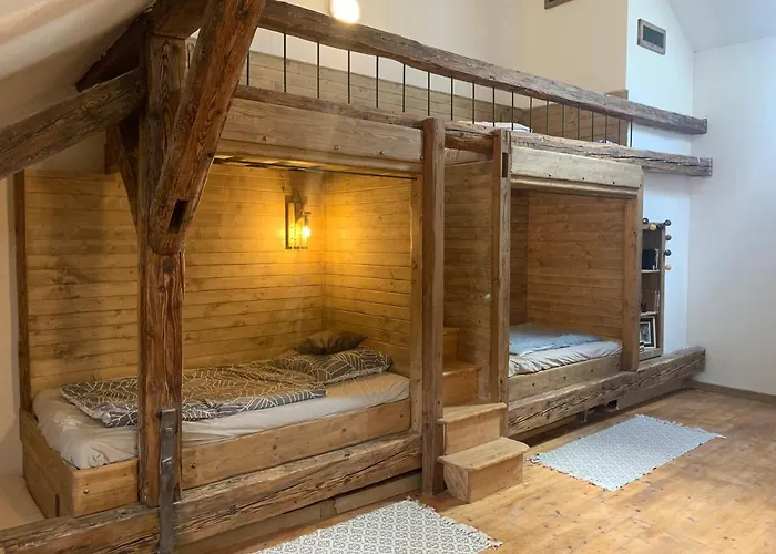 V Zltom Dome Pansiyon *